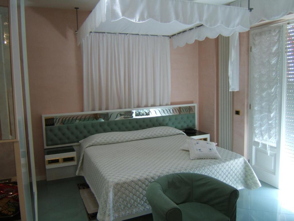 Hotel Matilde Marina di Massa Habitación foto