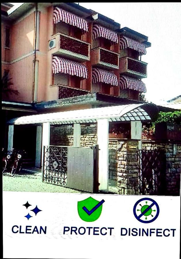 Hotel Matilde Marina di Massa Exterior foto